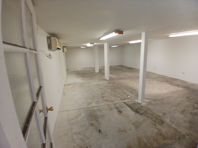 More Photos Of 1595 W Foothill Blvd, Upland Freestanding For Lease