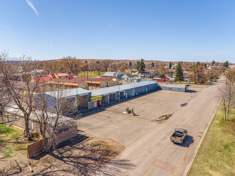 More Photos Of 720 1st Ave, Great Falls Carwash For Sale