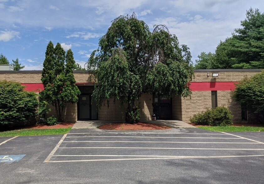 More Photos Of 100 Bearfoot Rd, Northborough Light Distribution For Lease