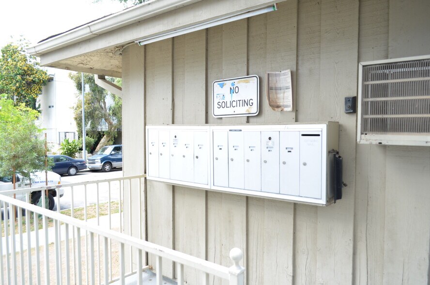 More Photos Of 7028 Alabama Ave, Canoga Park Apartments For Sale