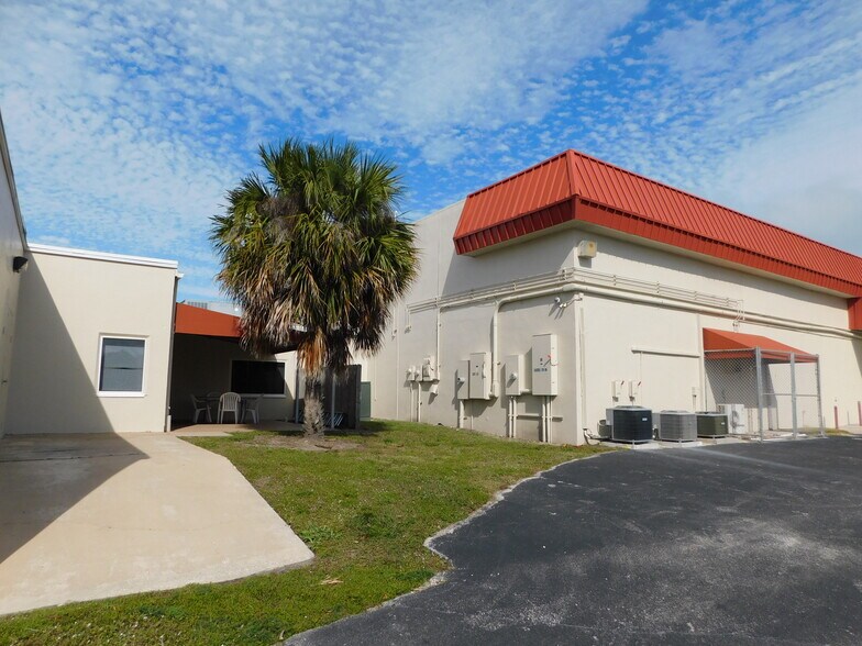 More Photos Of 1227 S Patrick Dr, Satellite Beach Office For Lease