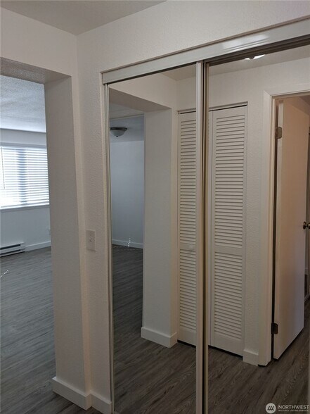 More Photos Of 210 Spruce St E, Ilwaco Apartments For Sale