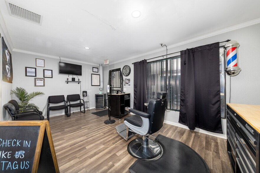 More Photos Of 8148 Sierra Ave, Fontana Storefront Retail Office For Sale