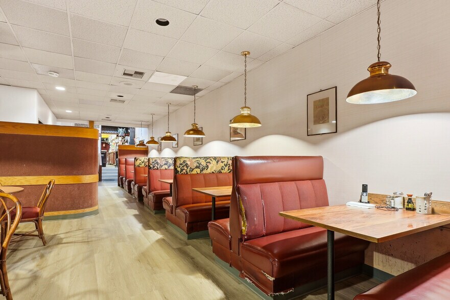 More Photos Of 9 S 1st St, Yakima Restaurant For Sale