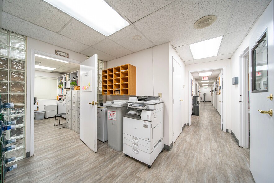 More Photos Of 315 E Route 66, Glendora Healthcare For Lease