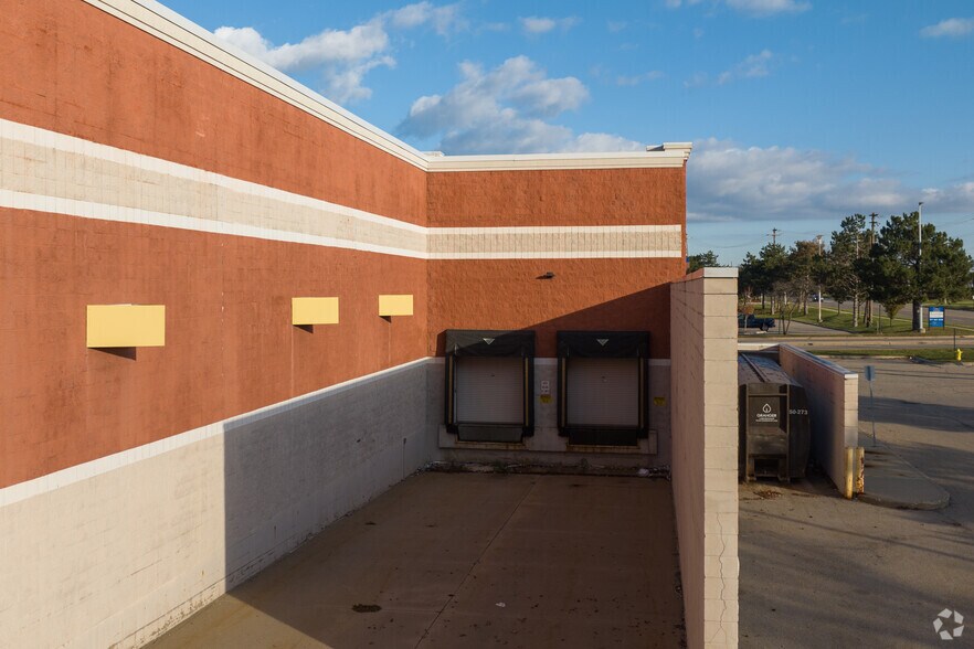 More Photos Of 5216 W Saginaw Hwy, Lansing Freestanding For Lease