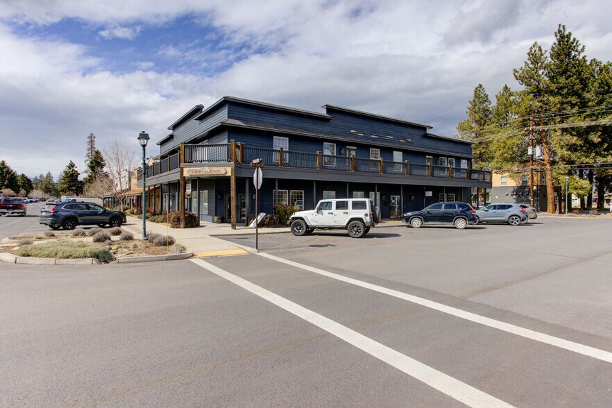 More Photos Of 192 E Main Ave, Sisters Coworking Space