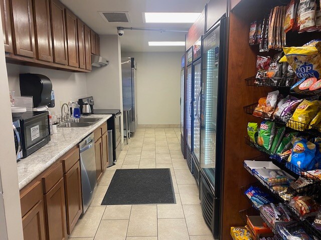 More Photos Of 300 E Walnut St, Evansville Telecom Hotel Data Hosting For Lease