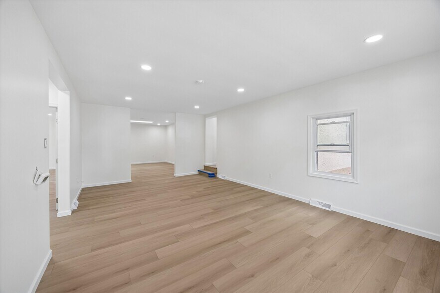 More Photos Of 102 Bristol Oxford Valley Rd, Langhorne Specialty For Lease