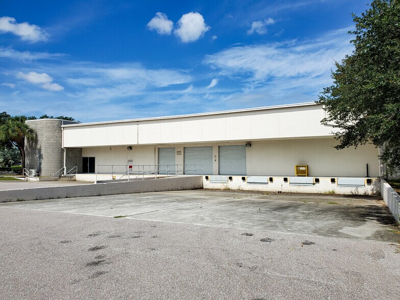 More Photos Of 12105 N 28th St, Saint Petersburg Warehouse For Sale