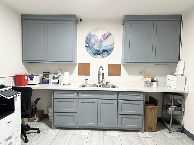 More Photos Of 525 Villa Maria Blvd, Brownsville Medical For Sale