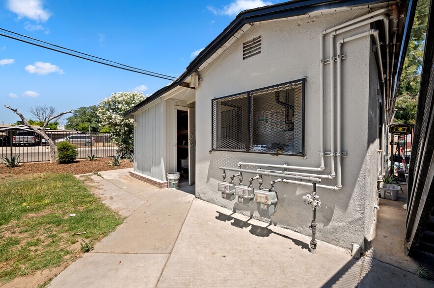 More Photos Of 3940 E Burns Ave, Fresno Apartments For Sale