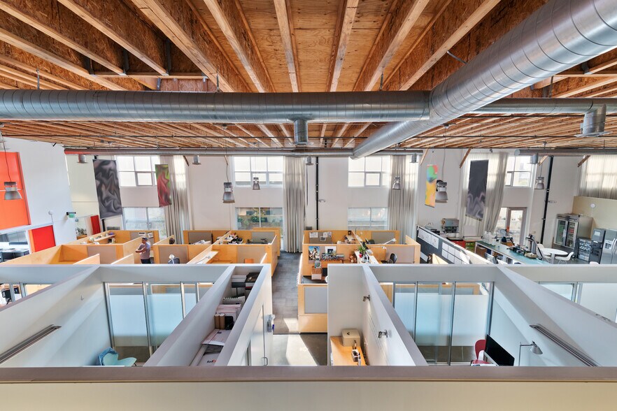 More Photos Of 2256 Barry Ave, Los Angeles Office For Lease