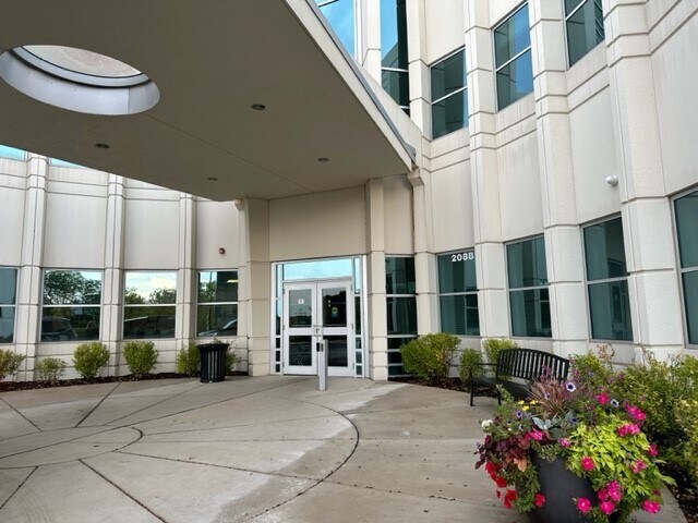 More Photos Of 2088 Ogden Ave, Aurora Medical For Lease