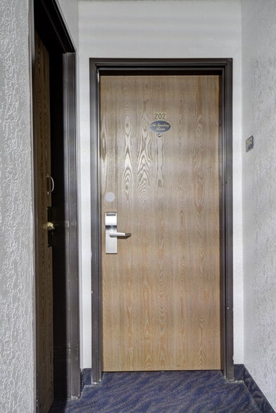 More Photos Of 101 W Phoenix St, Payson Hotel For Sale