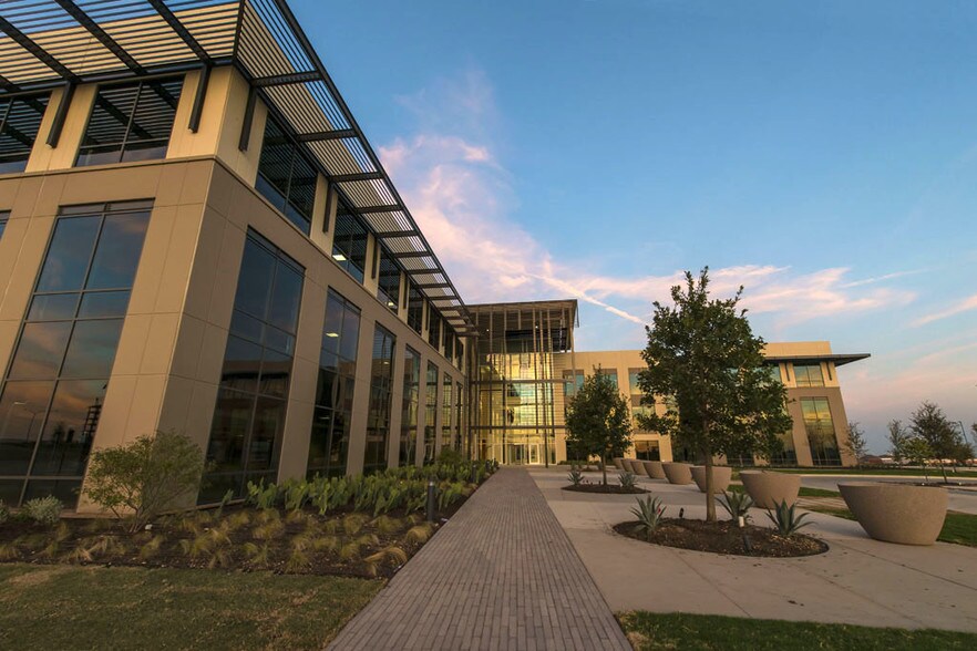 More Photos Of 9800 Hillwood Pky, Fort Worth Coworking Space