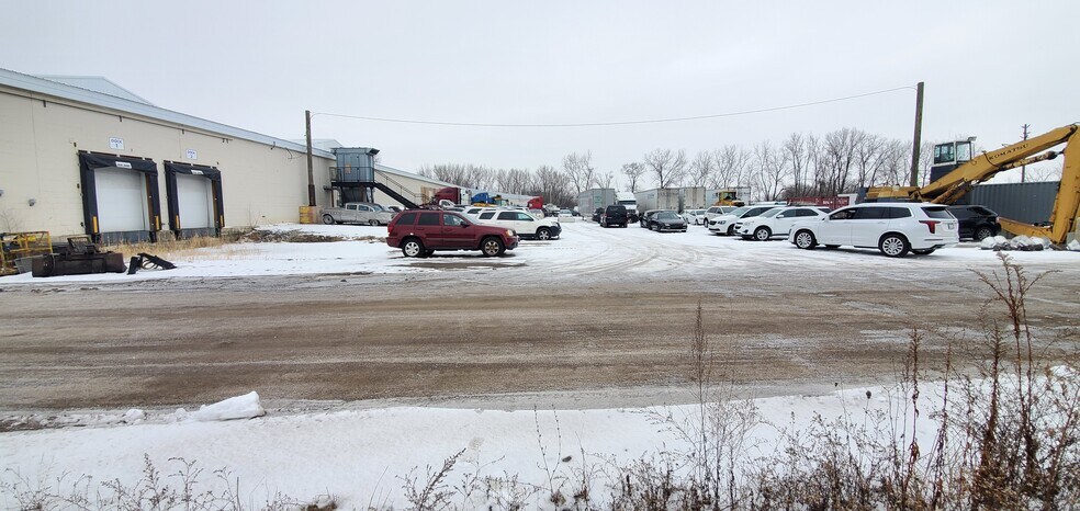 More Photos Of 807 4th Ave, Joliet Warehouse For Lease