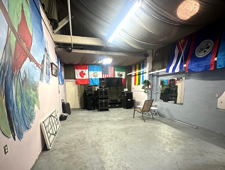 More Photos Of 4120-4128 S Broadway Ave, Los Angeles Storefront For Lease