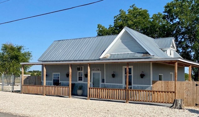 More Photos Of 576 County Road 196, Georgetown Warehouse For Lease