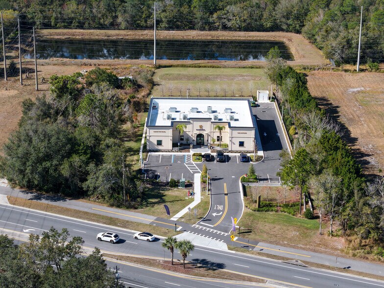 More Photos Of 2386 W State Road 426, Oviedo General Retail For Sale