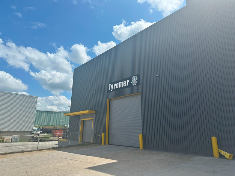 Primary Photo Of 3363 Davis Rd., Thorold Warehouse For Lease