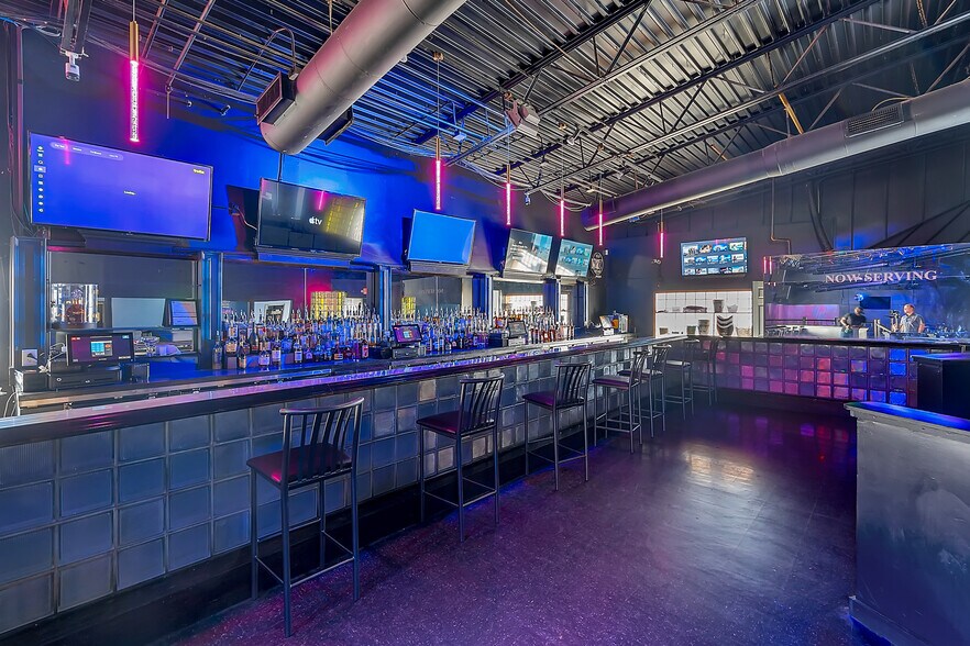 More Photos Of 2523 W Broadway, Louisville Restaurant For Lease