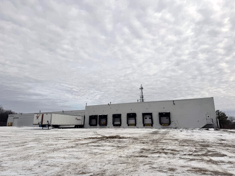 Primary Photo Of 880 W Waterloo Rd, Akron Warehouse For Lease