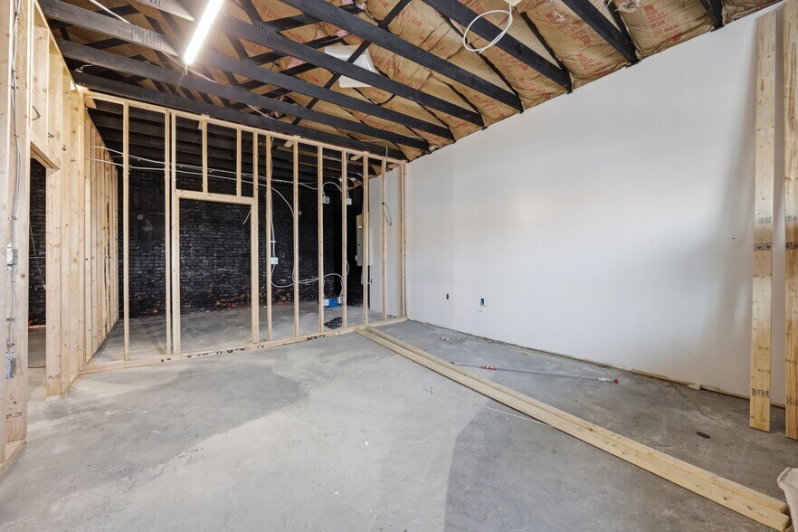 More Photos Of 688 E Eagle St, Buffalo Warehouse For Sale