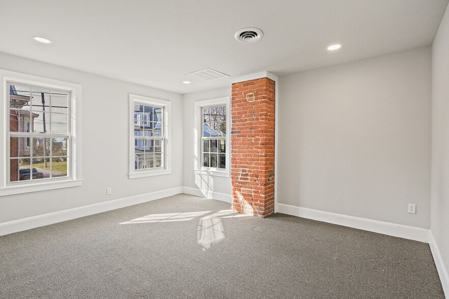 More Photos Of 229 E Main St, Westminster Office For Lease