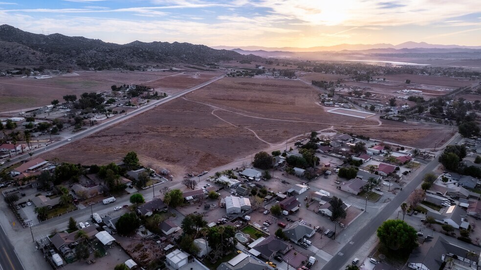 More Photos Of 0 Gibson Ave & Montgomery ave, Nuevo Land For Sale