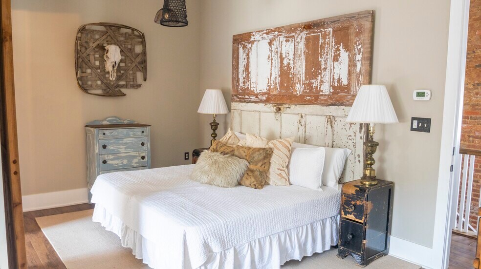 More Photos Of 20 Spring Rd, Molena Storefront For Sale