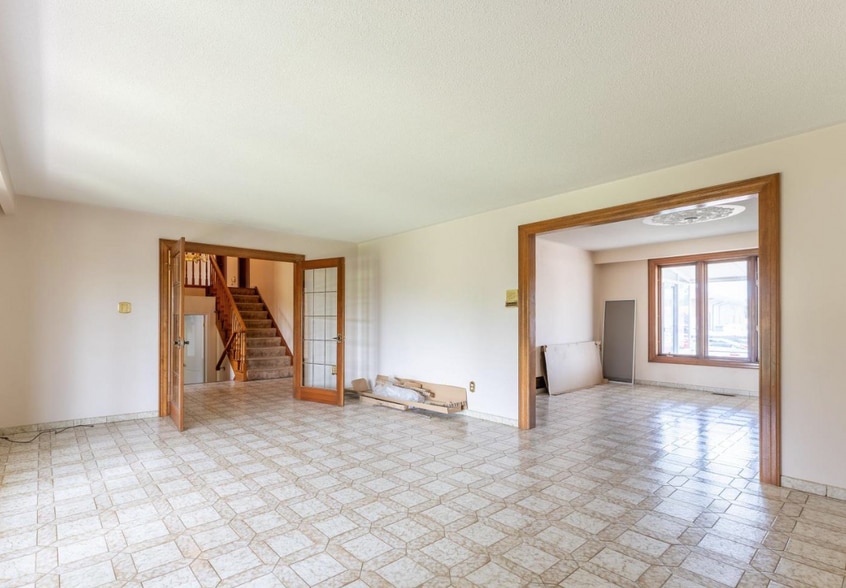 More Photos Of 2101 Ninth Line, Oakville Warehouse For Sale