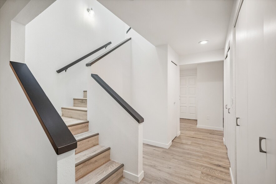 More Photos Of 1301 Bellevue Way SE, Bellevue Multifamily For Sale