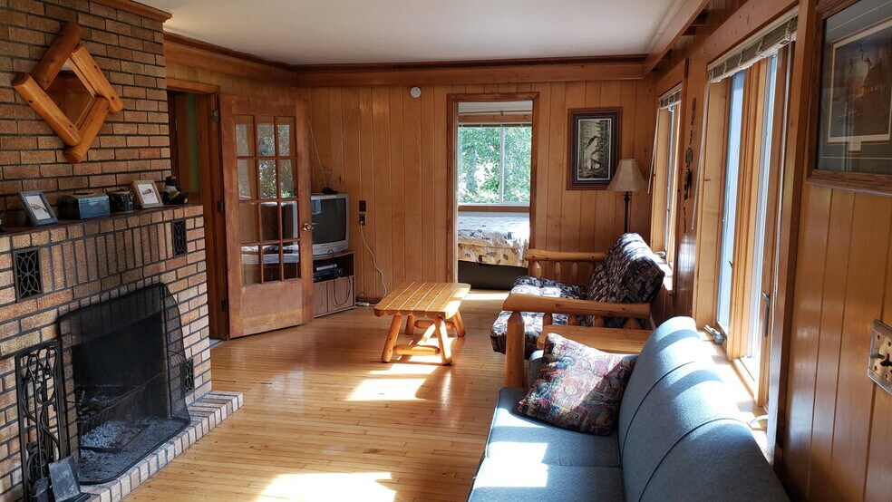 More Photos Of 9000 Congdon Blvd, Duluth Hotel For Sale