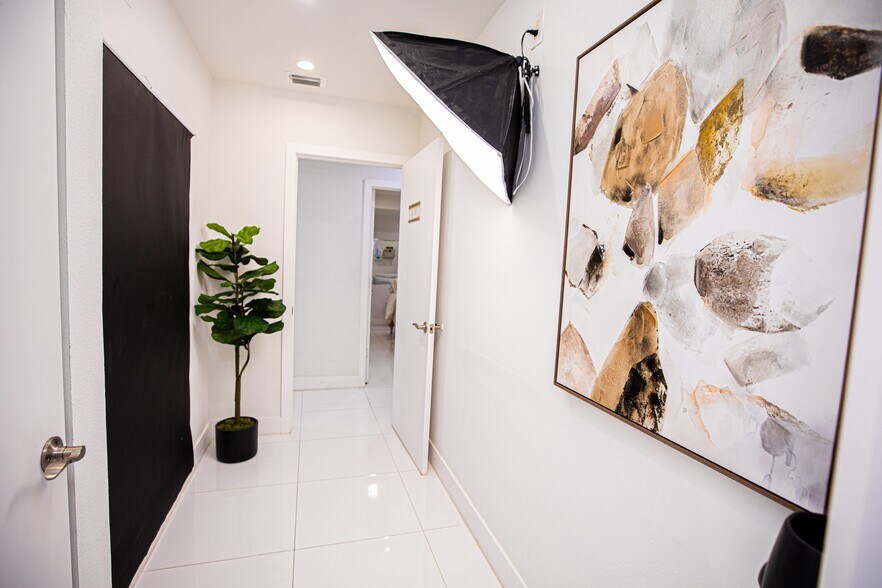 More Photos Of 2715 W Sligh Ave, Tampa Office Residential For Sale