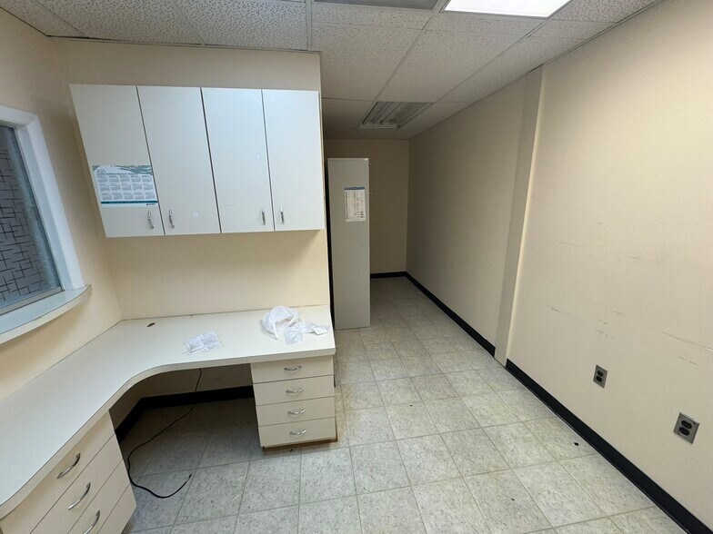 More Photos Of 10788-10798 Hickory Ridge Rd, Columbia Medical For Sale