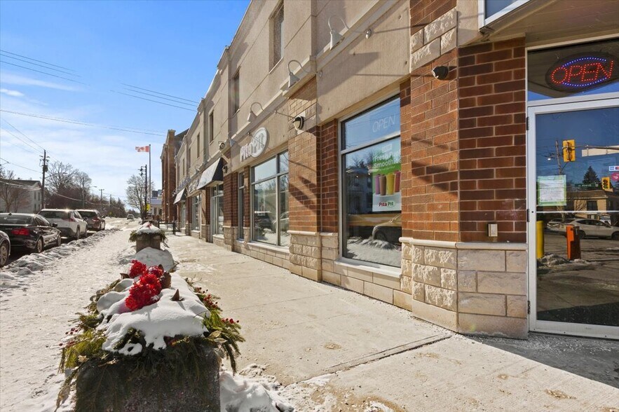 More Photos Of 2 Brock St W, Uxbridge Storefront Retail Office For Lease