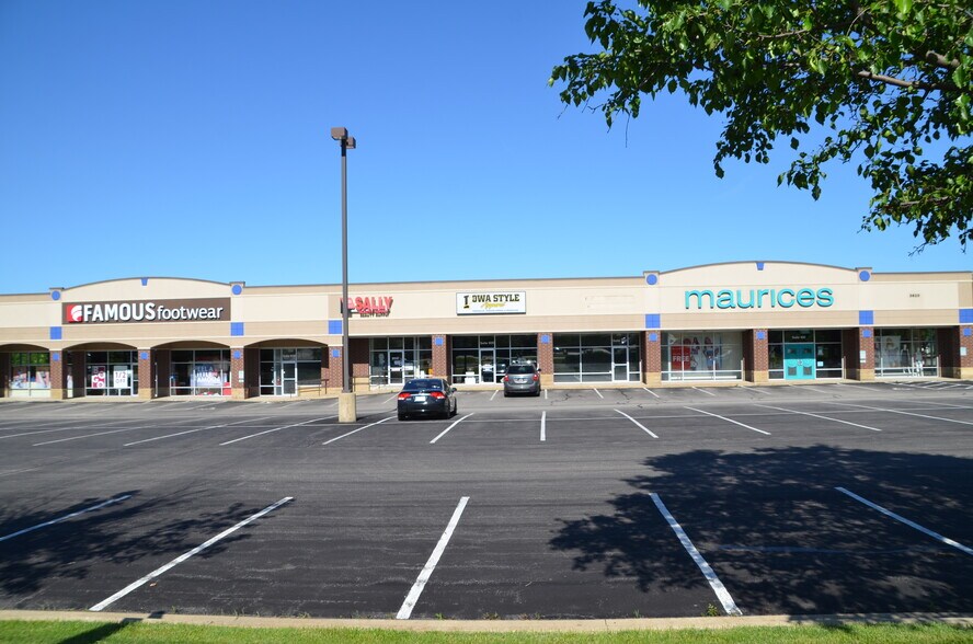 More Photos Of 3620 Edgewood Rd SW, Cedar Rapids Freestanding For Lease