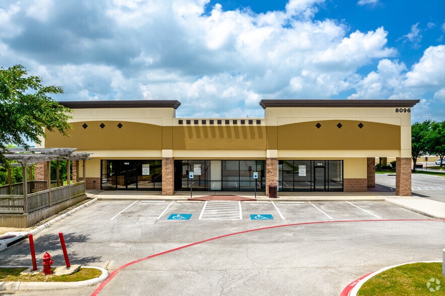 More Photos Of 8238-8356 Agora Pky, Schertz Unknown For Lease