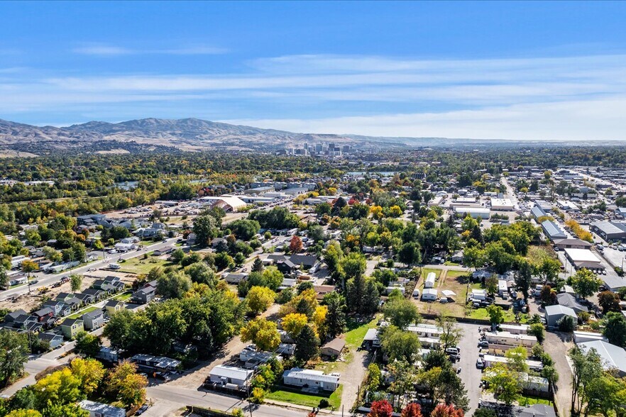 More Photos Of 213 E 40th St, Garden City Land For Sale