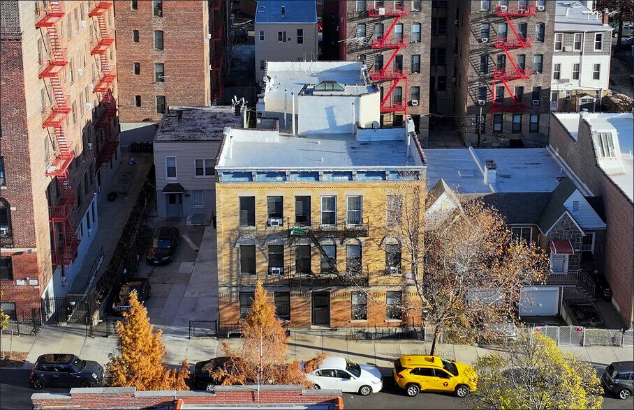 More Photos Of 3141 44th St, Astoria Apartments For Sale