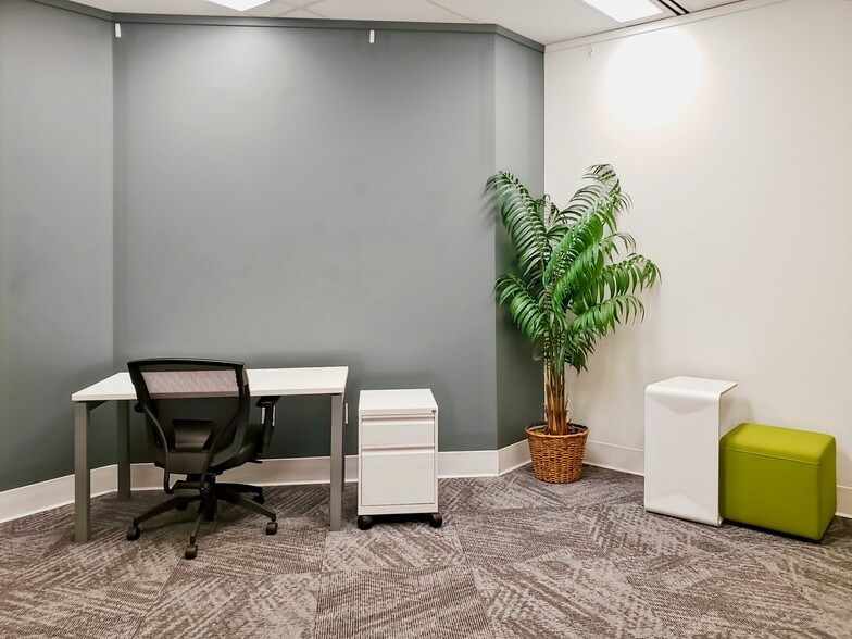 More Photos Of 160 Quarry Park Blvd SE, Calgary Coworking Space