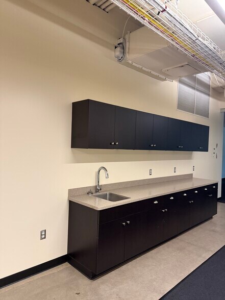 More Photos Of 215 Riverfront Ter, Eau Claire Office For Lease