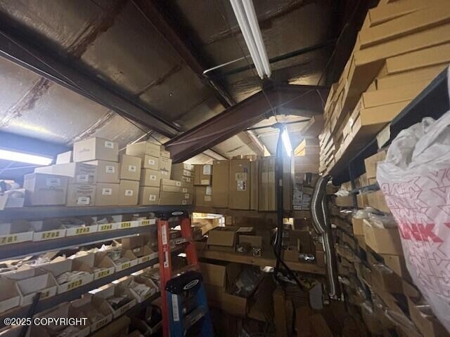 More Photos Of 1225 E International Airport Rd, Anchorage Loft Creative Space For Lease