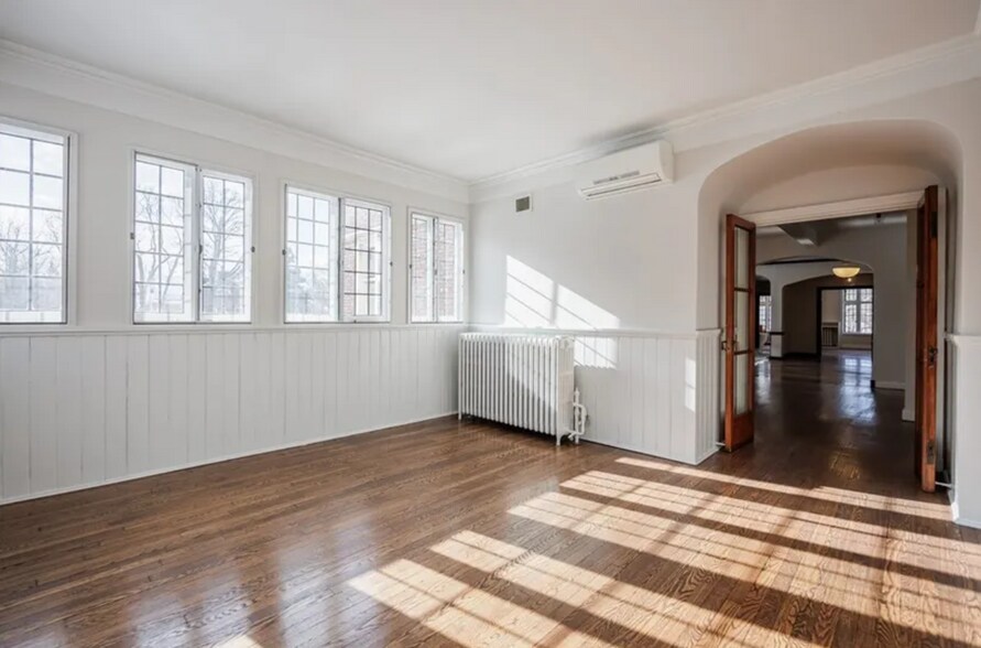 More Photos Of 935 East Ave, Rochester Office For Sale