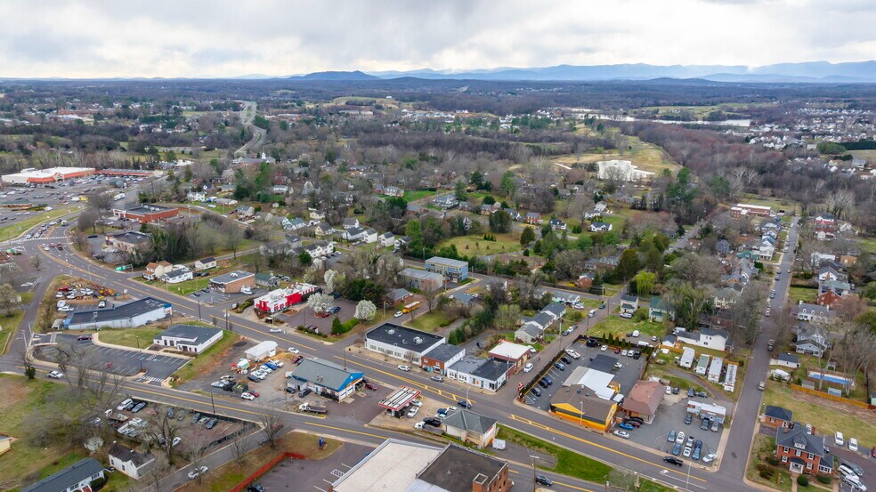 More Photos Of 1012-S S Main St, Culpeper Medical For Sale