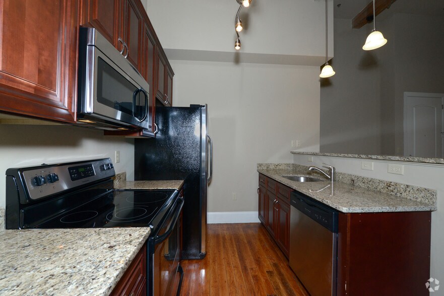 More Photos Of 12 Eagle St, Providence Apartments For Lease