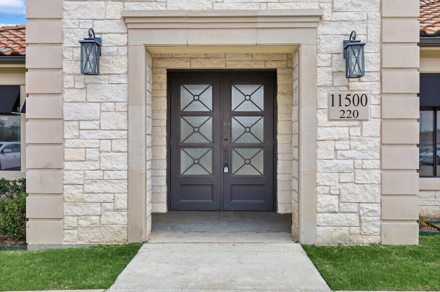 More Photos Of 11500 State Highway 121, Frisco Medical For Lease