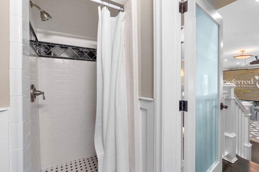 More Photos Of 354 NE 1st Ave, Delray Beach Office For Sale