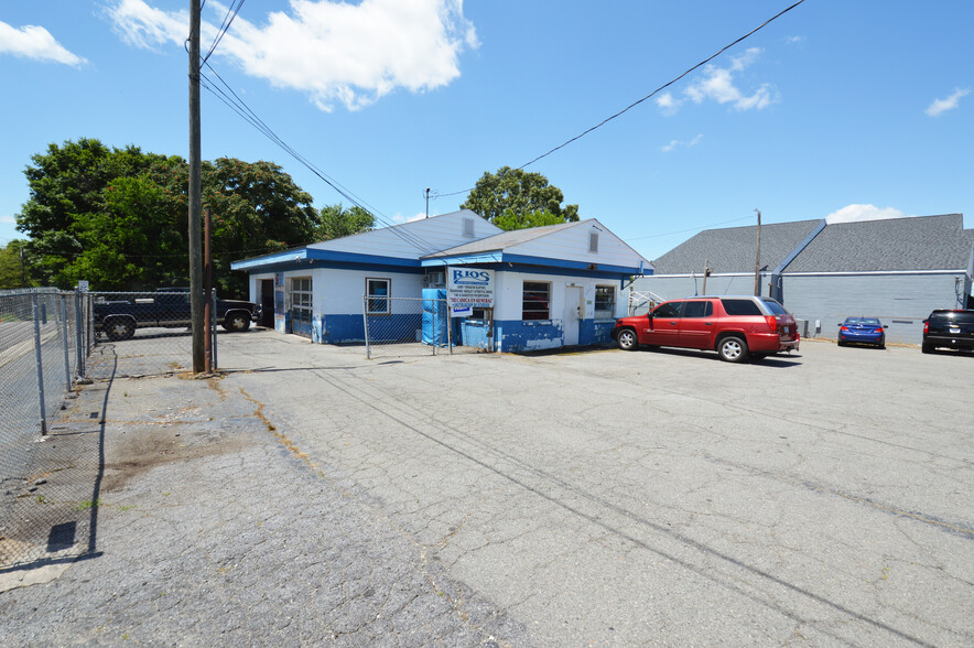 Primary Photo Of 310 Waughtown St, Winston-Salem Auto Repair For Sale